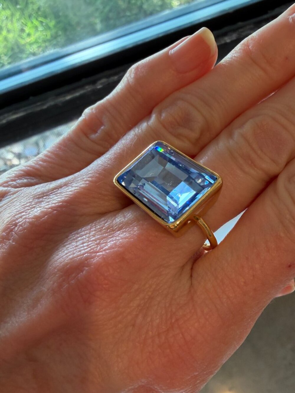 NWT Piper K 14K Gold Plate East-West Rectangular Baby Blue Crystal Ring